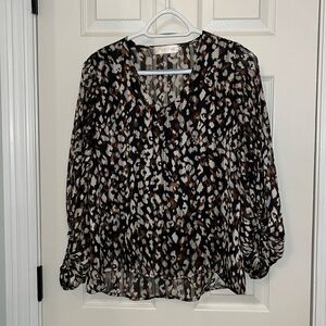 Fresh Tart Women’s Leopard Print Blouse Sz Small Sheer Blouson Sleeves‎ V-Neck